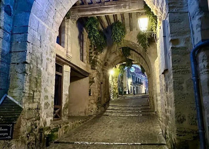 Superbe Duplex, Centre Historique, 5 Personnes Belleme